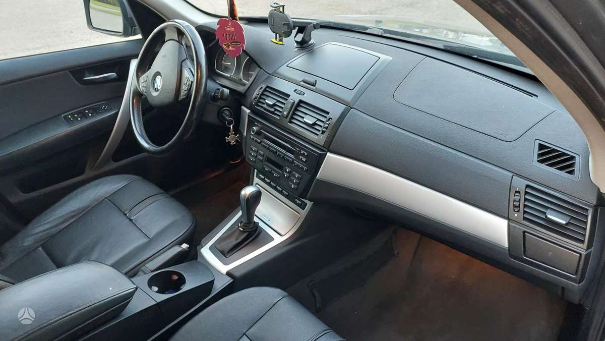 BMW X3 2009 — photo 5