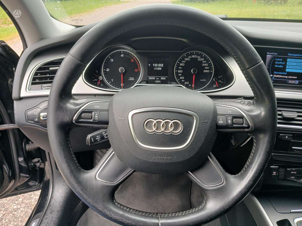 Audi A4 2013 — photo 16