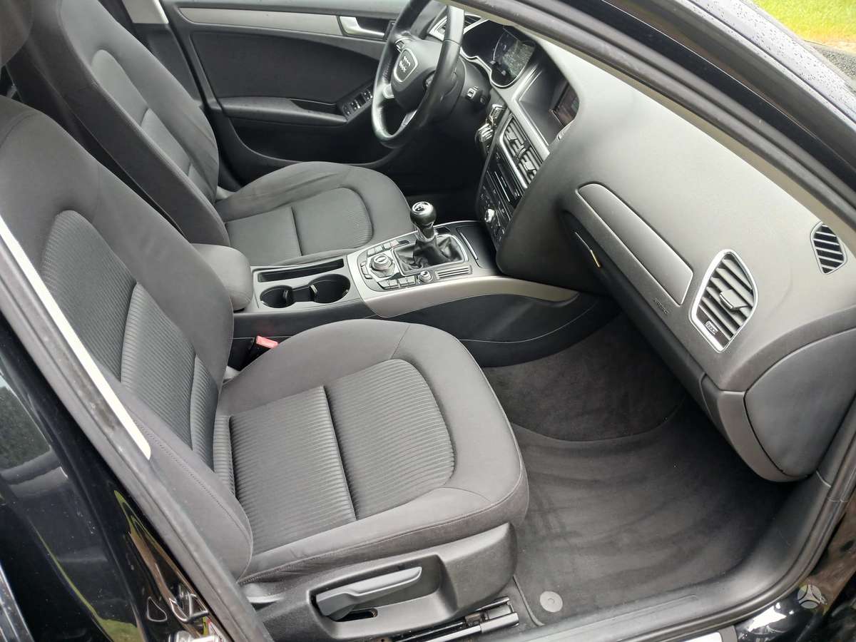 Audi A4 2013 — photo 17