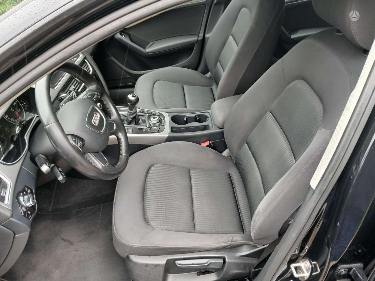 Audi A4 2013 — rear view