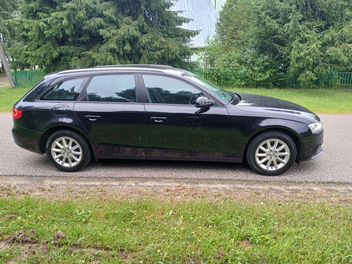 Audi A4 2013 — photo 7