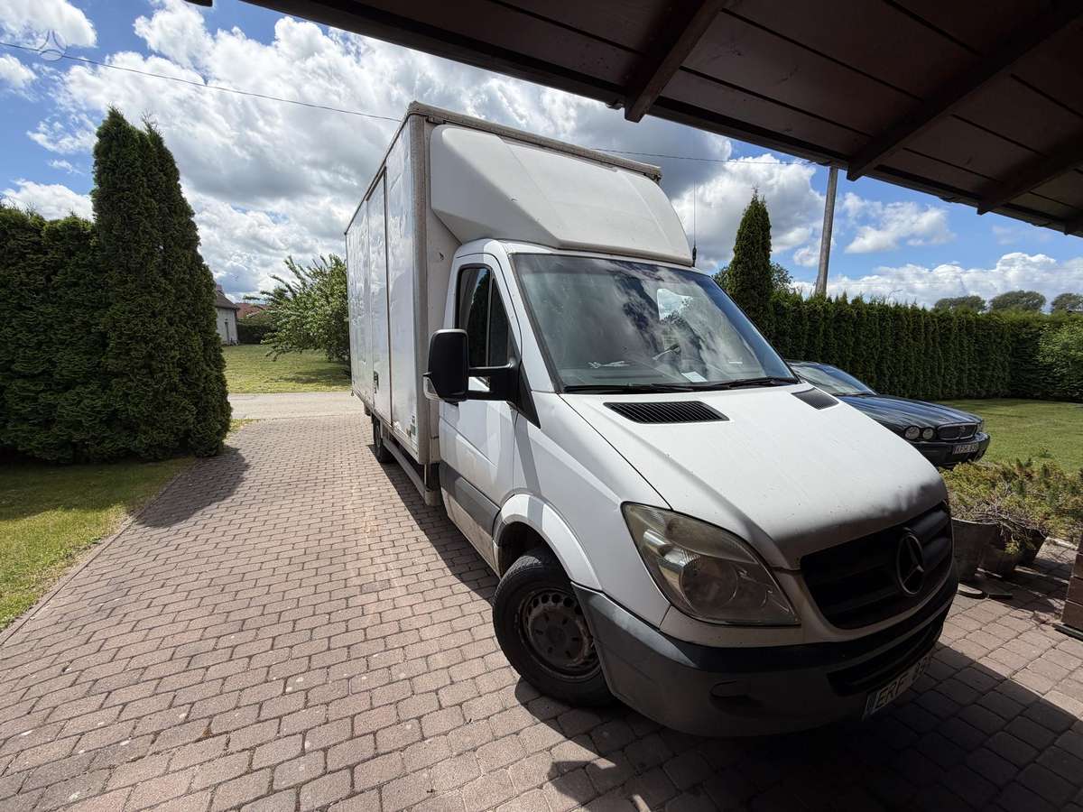 Mercedes-Benz Sprinter 2007 — салон