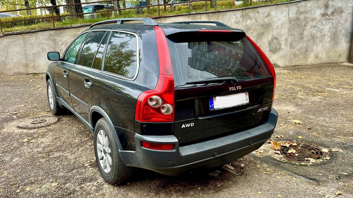 Volvo XC90 2005 — interior