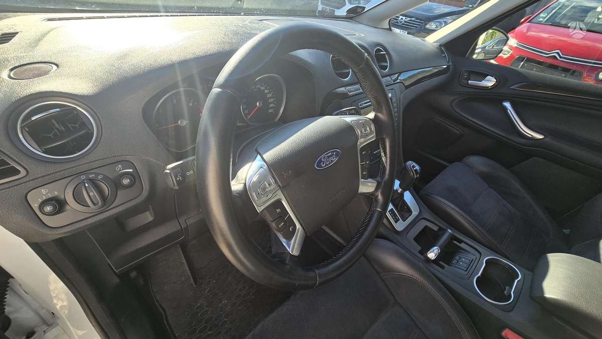 Ford S-MAX 2014 — фото 10