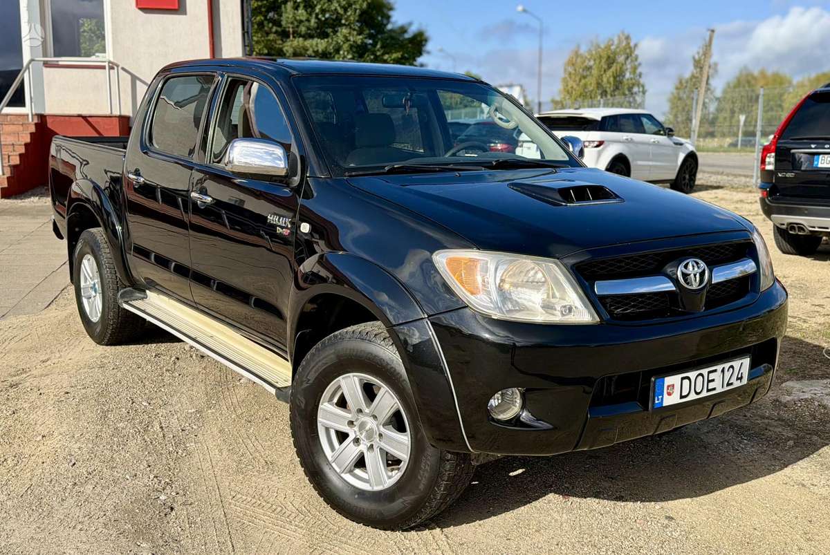 Toyota Hilux 2008 — vehicle for AFU Ukraine