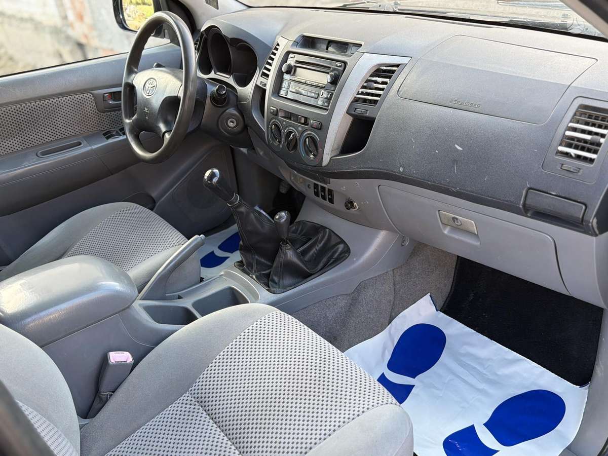 Toyota Hilux 2008 — photo 17
