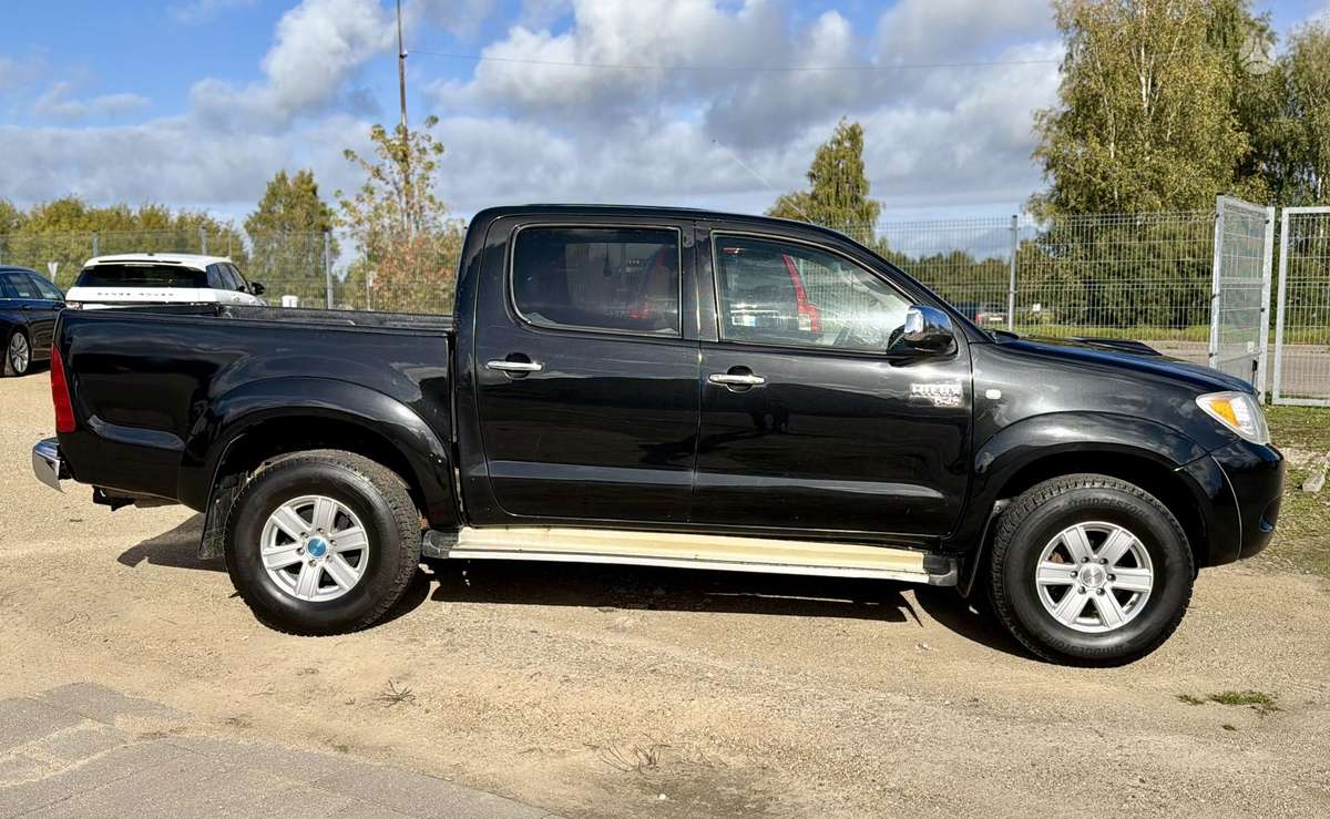 Toyota Hilux 2008 — photo 7