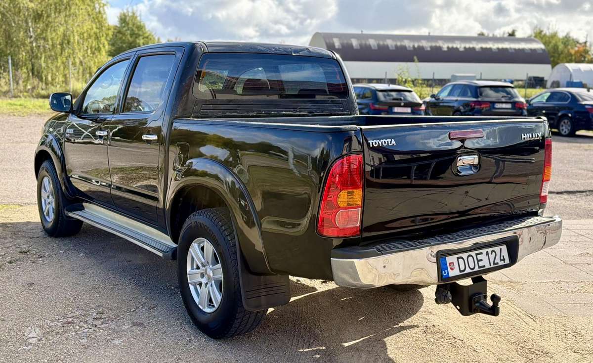 Toyota Hilux 2008 — photo 9
