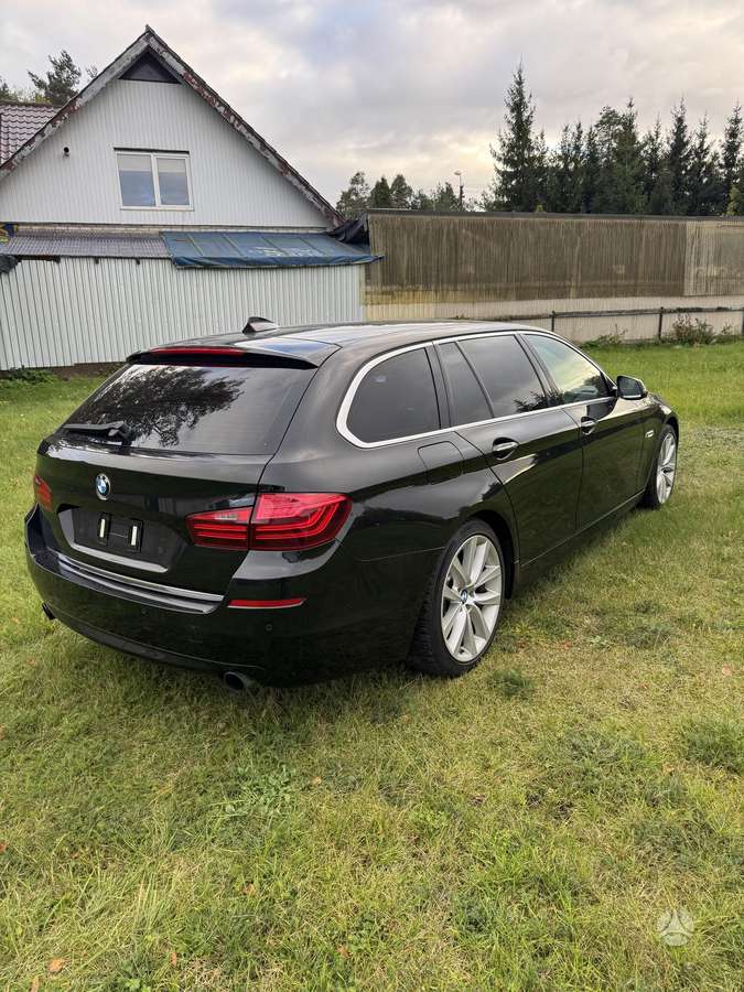 BMW 535 2013 — rear view
