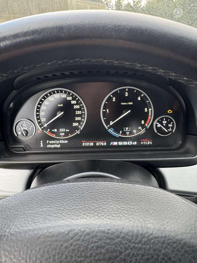 BMW 535 2013 — photo 9