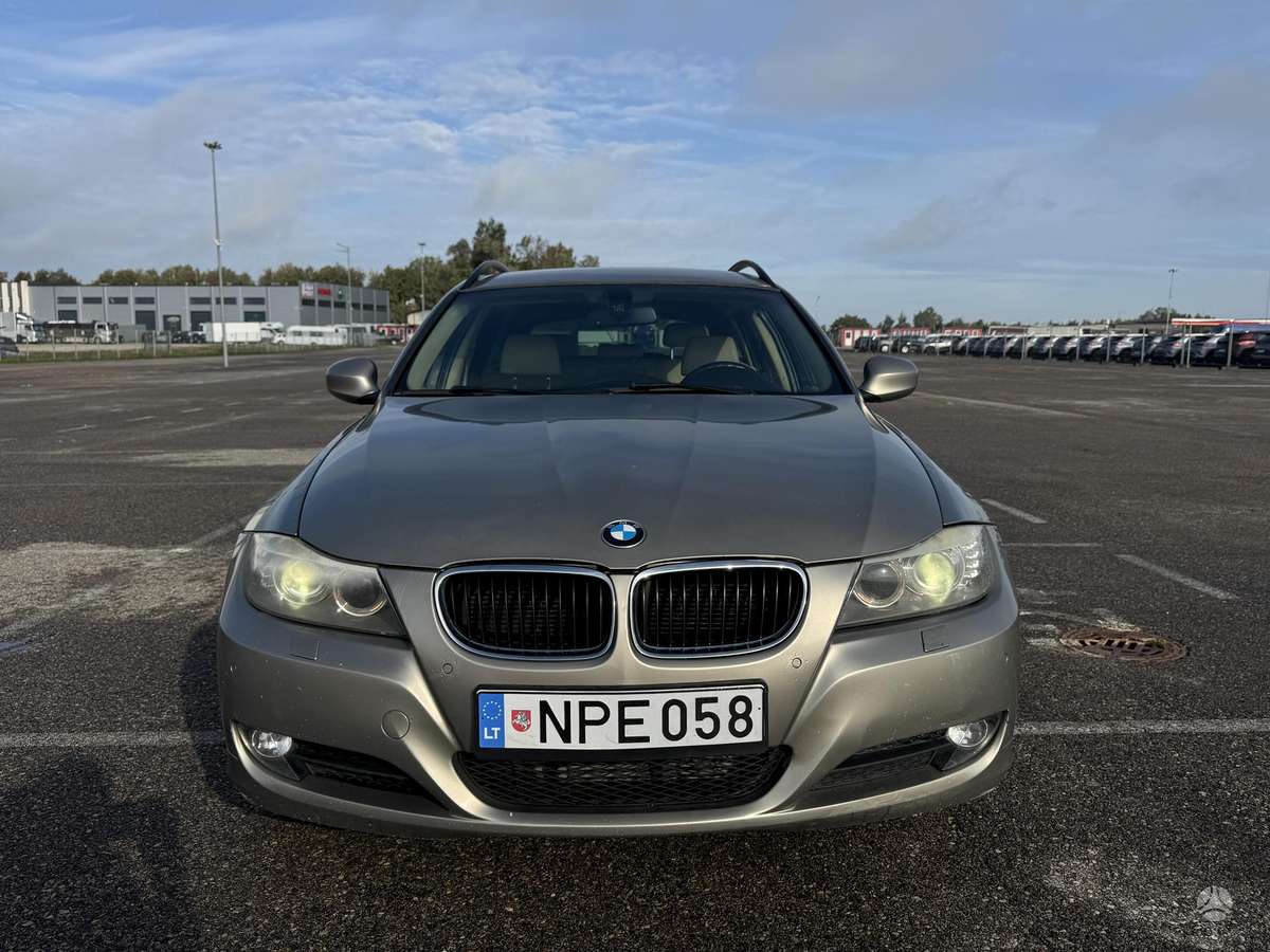 BMW 320 2011 — engine 1995 cm³, 184 HP (135kW)