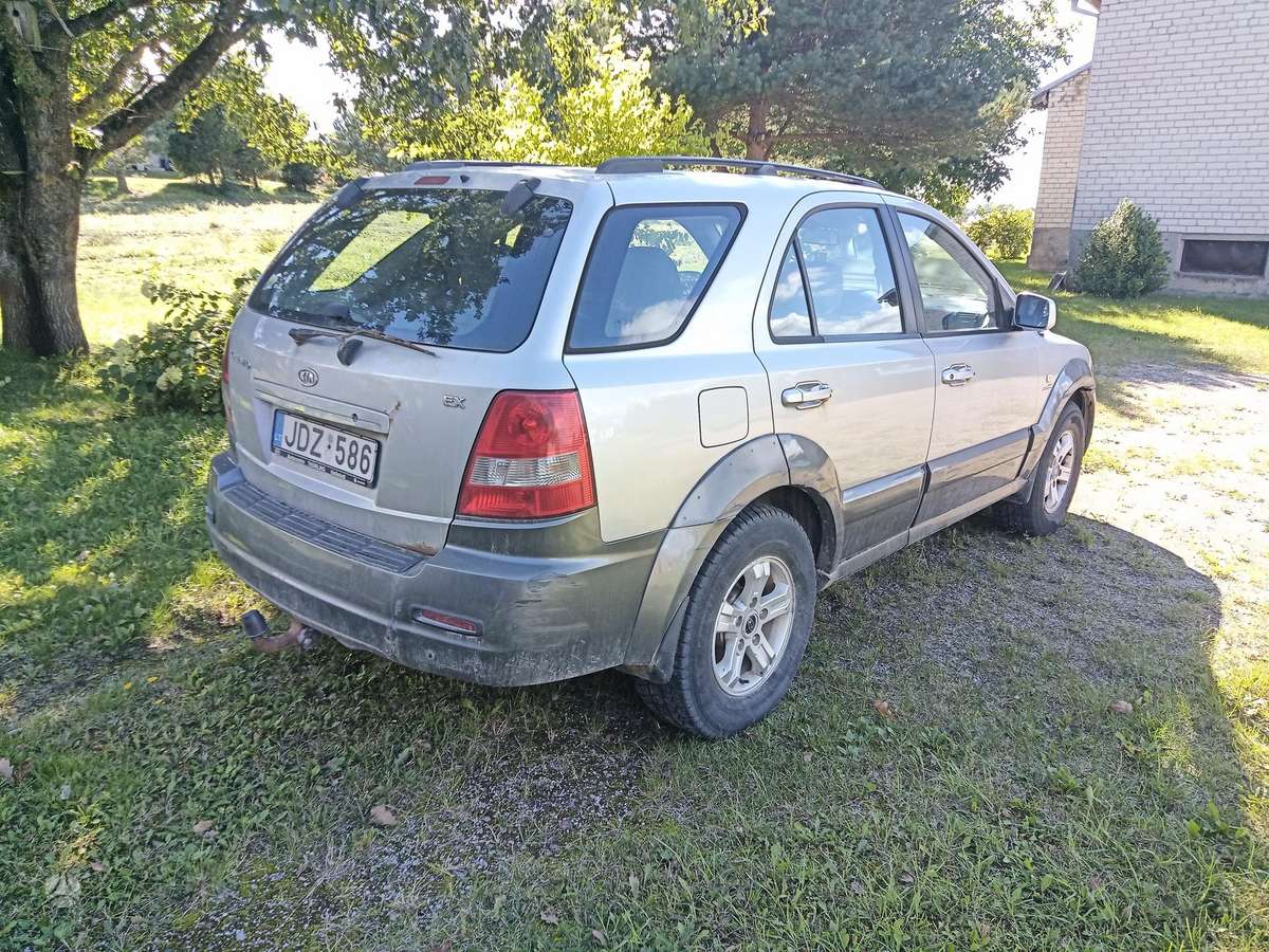 Kia Sorento 2005 — двигун 2497 cm³, 140 HP (103kW)
