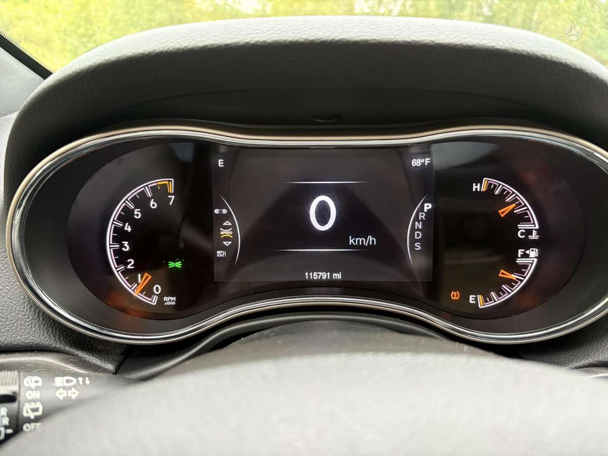 Jeep Grand 2015 — photo 12