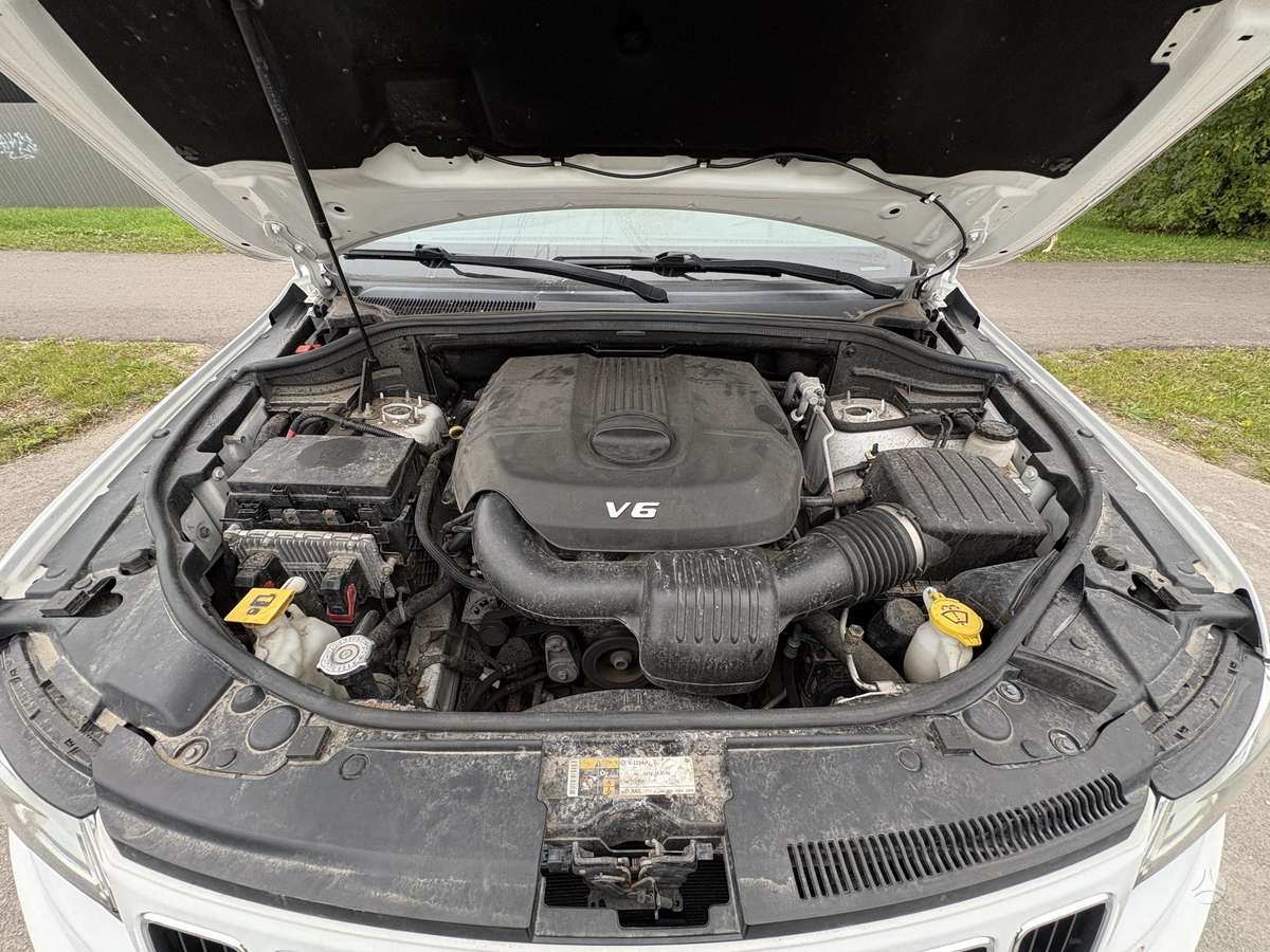 Jeep Grand 2015 — photo 15