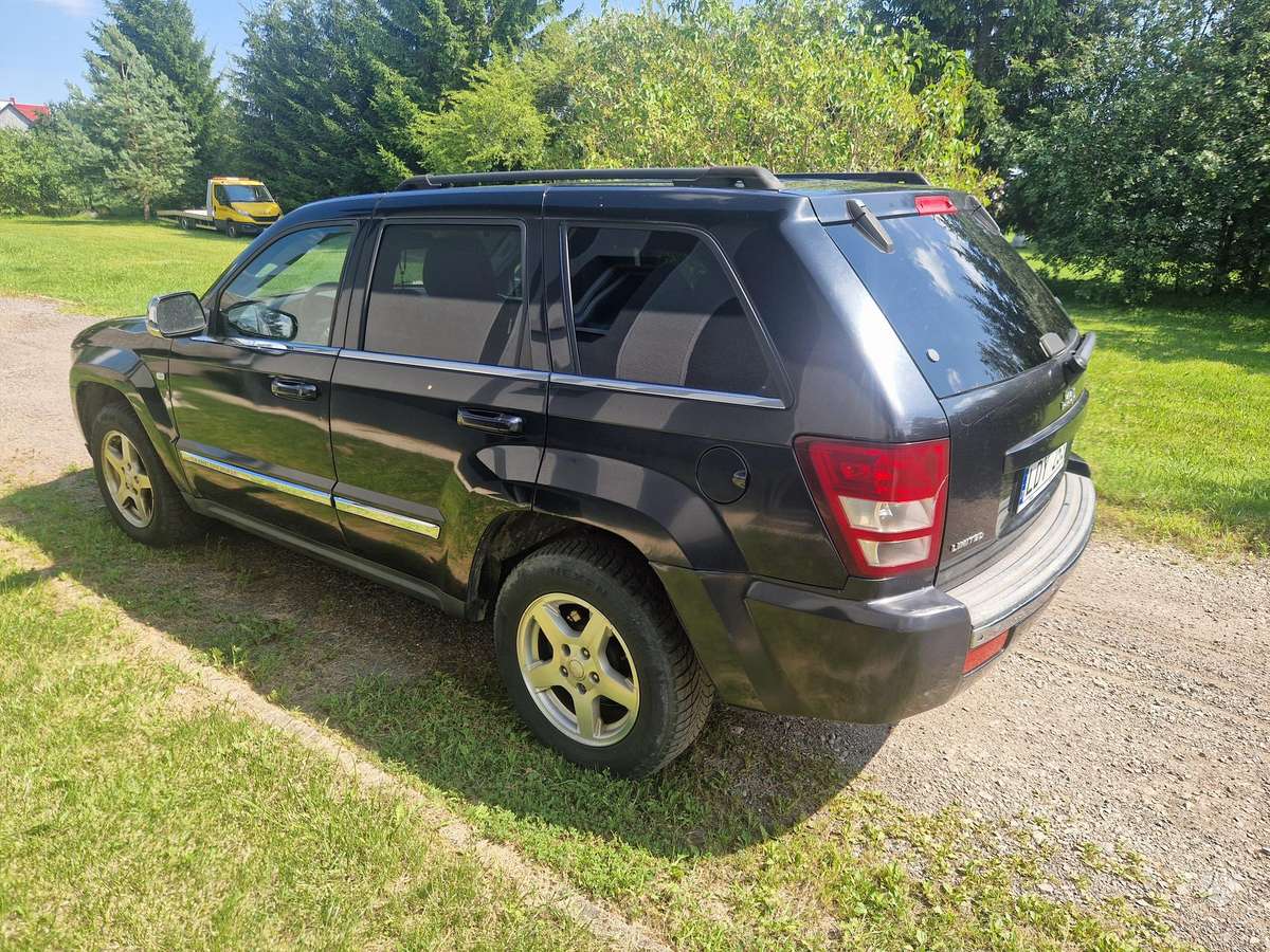 Jeep Grand 2007 — салон