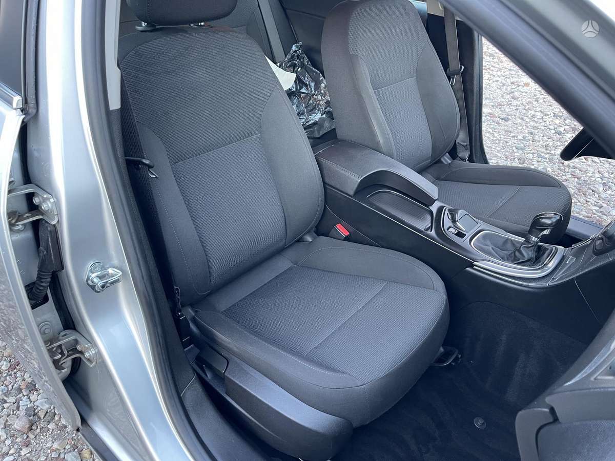 Opel Insignia 2015 — photo 12