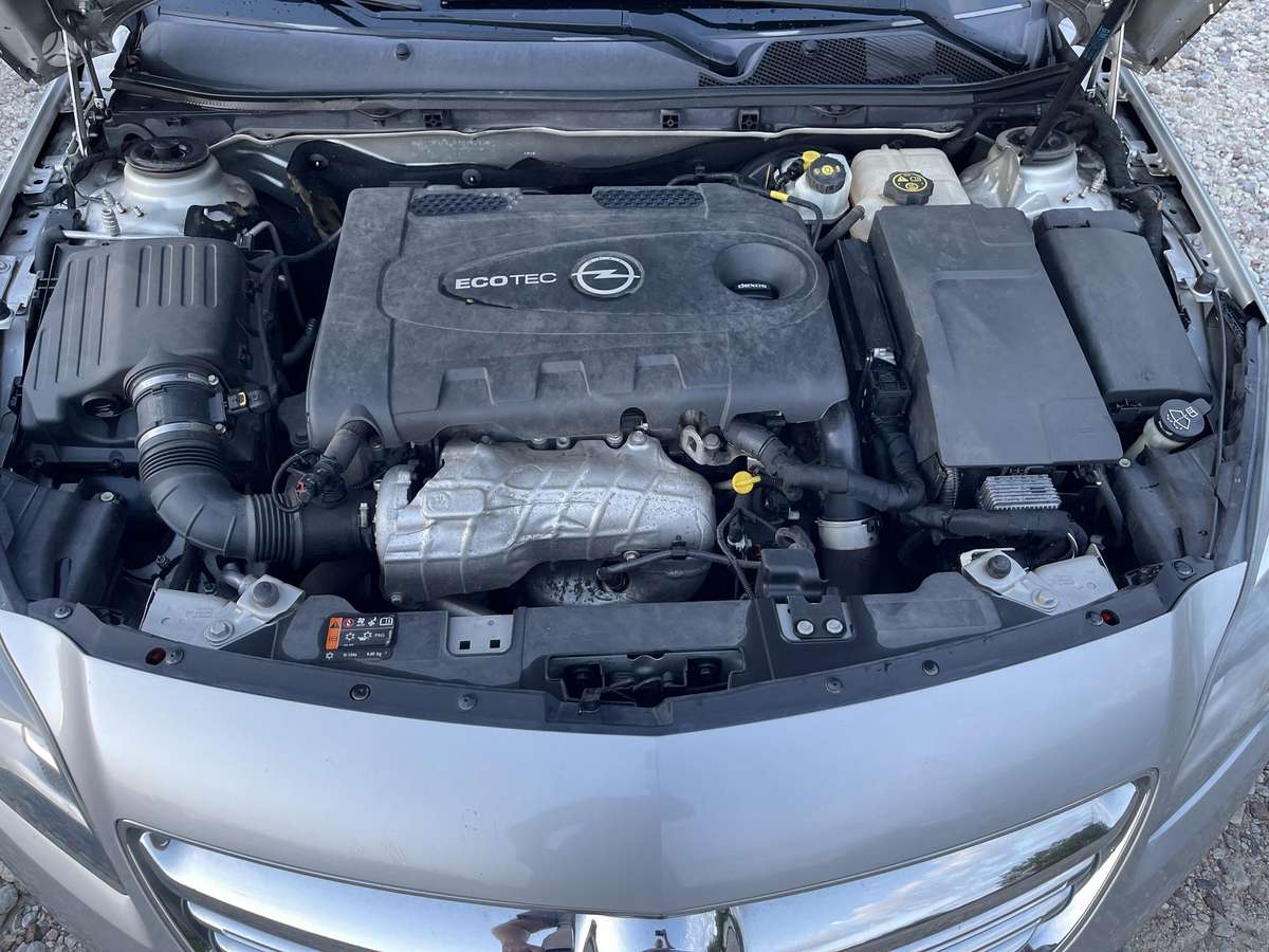Opel Insignia 2015 — photo 16