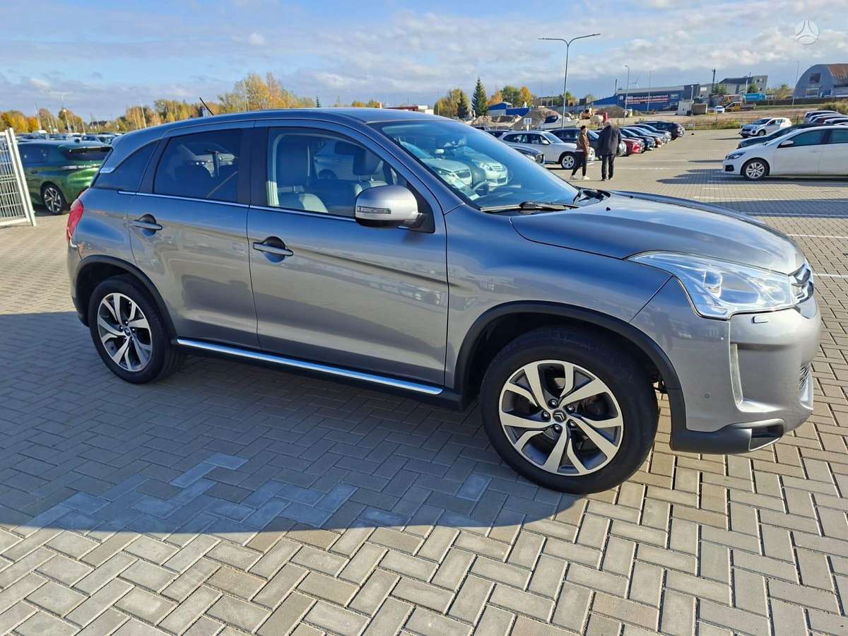 Citroen C4 2013 — engine 1560 cm³, 114 HP (84kW)