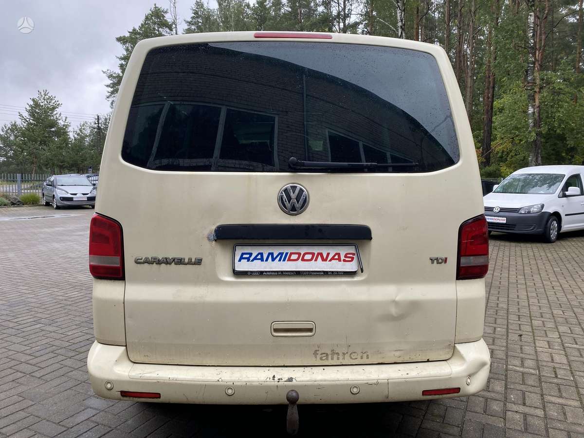 Volkswagen Caravelle 2012 — photo 5