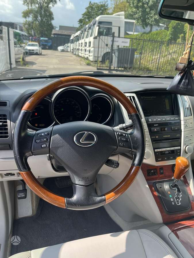 Lexus RX 2008 — photo 11
