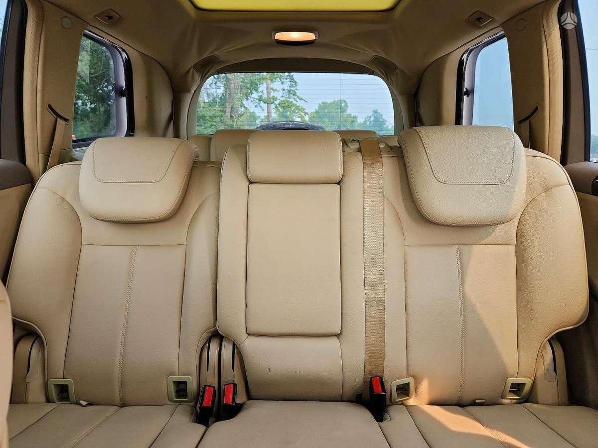 Mercedes-Benz GL450 2011 — photo 9