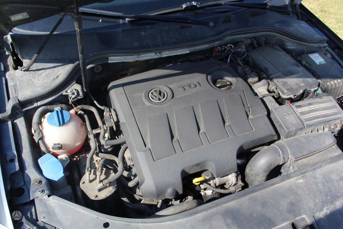 Volkswagen Passat 2014 — photo 10