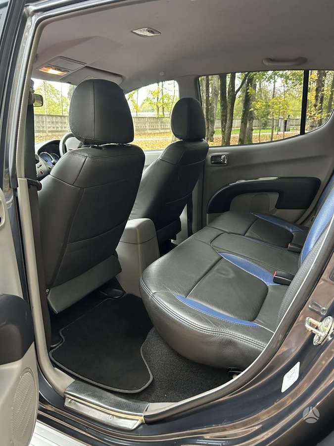 Mitsubishi L200 2006 — photo 16