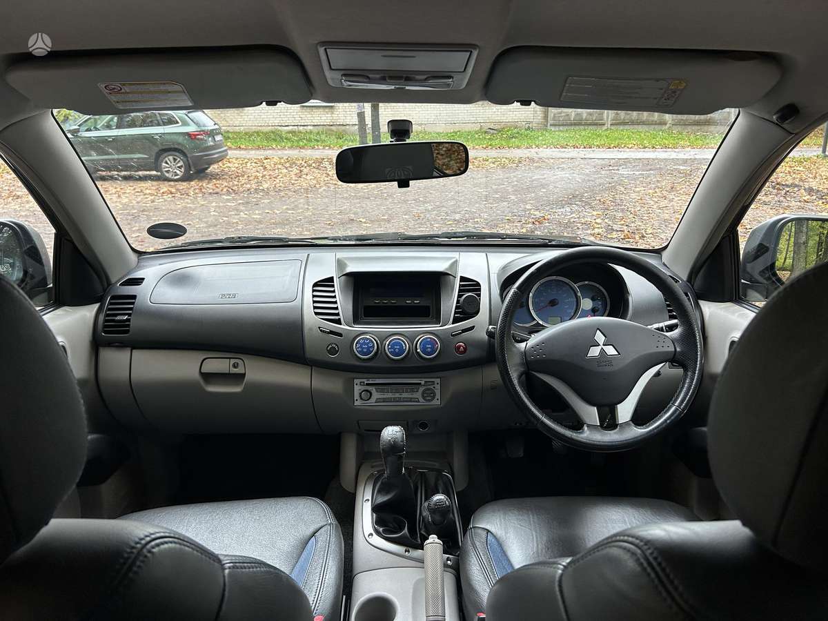 Mitsubishi L200 2006 — photo 18