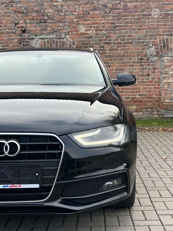 Audi A4 2013 — двигун 1968 cm³, 177 HP (130kW)