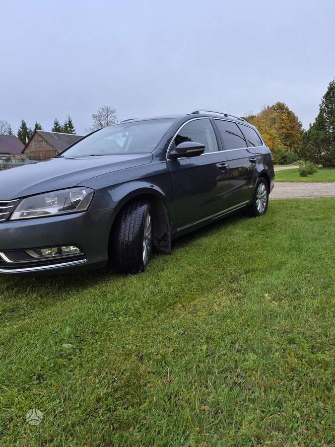 Volkswagen Passat 2012 — engine 1968 cm³, 140 HP (103kW)