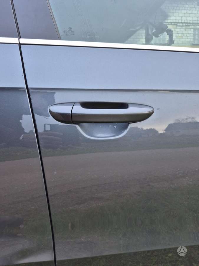 Volkswagen Passat 2012 — photo 7