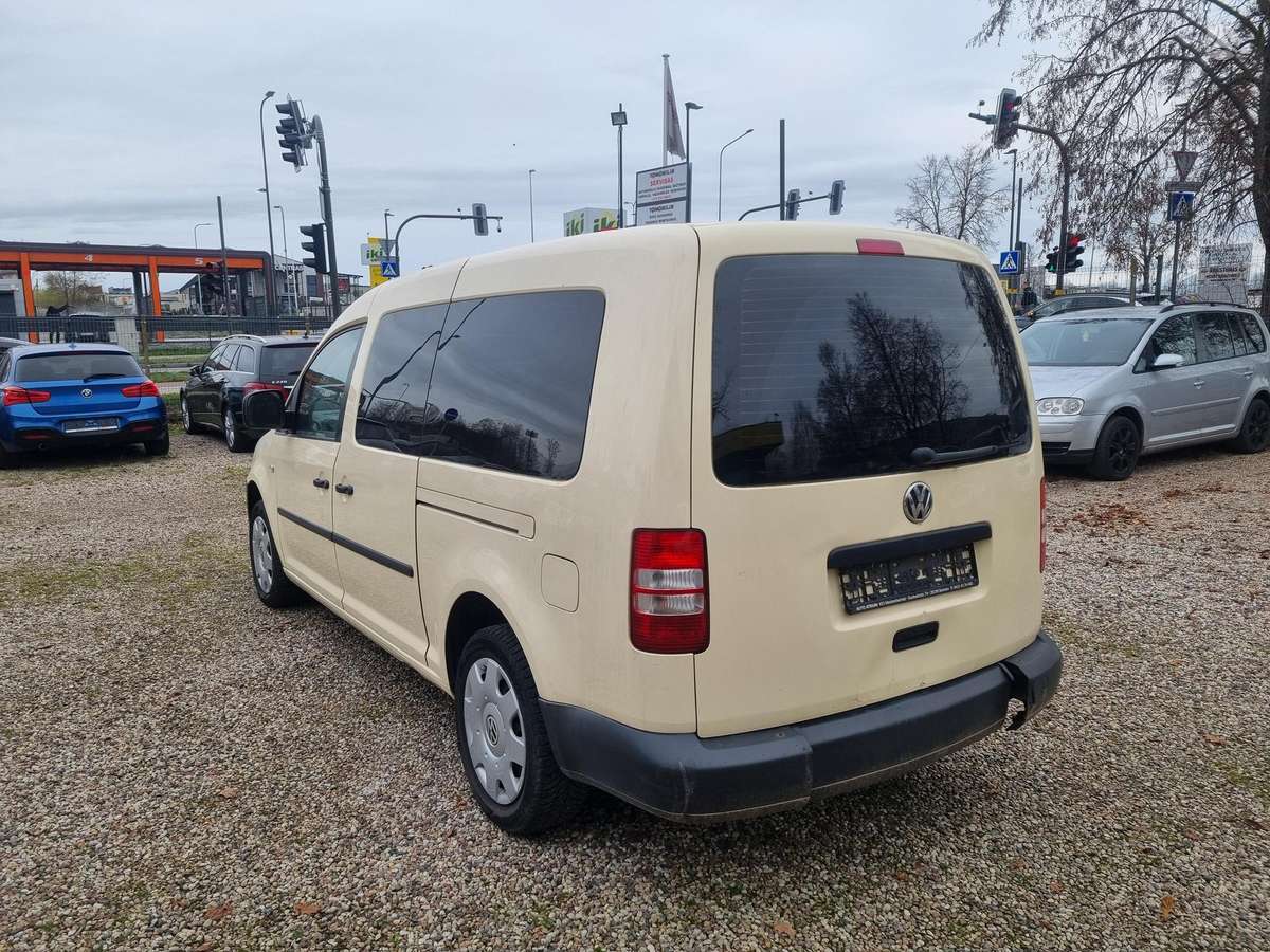 Volkswagen Caddy 2015 — салон