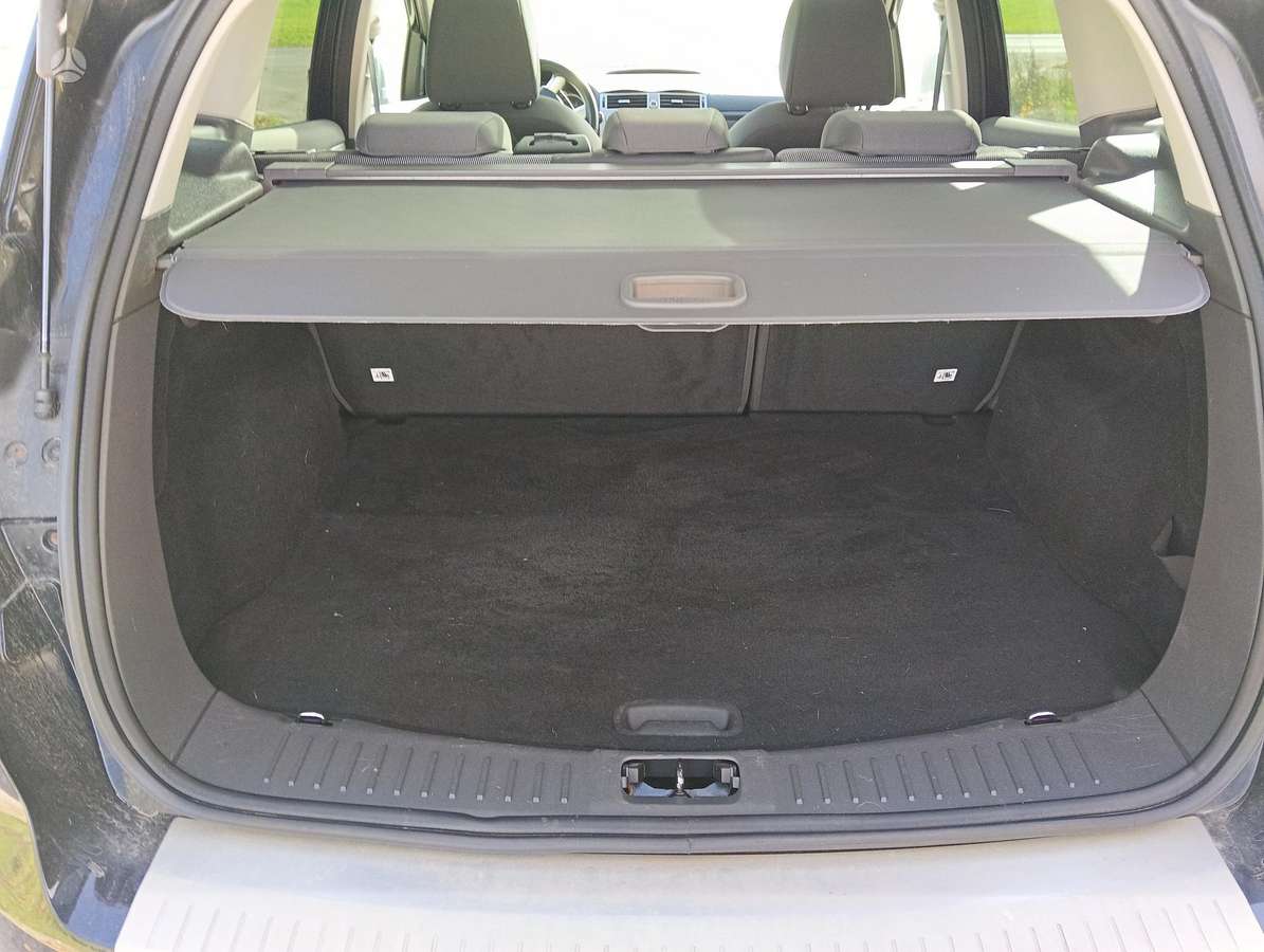 Ford Kuga 2010 — photo 10