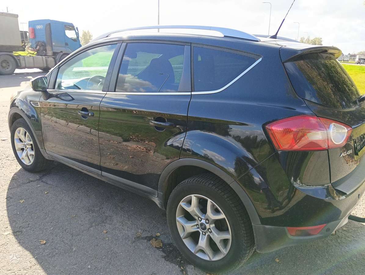 Ford Kuga 2010 — photo 11