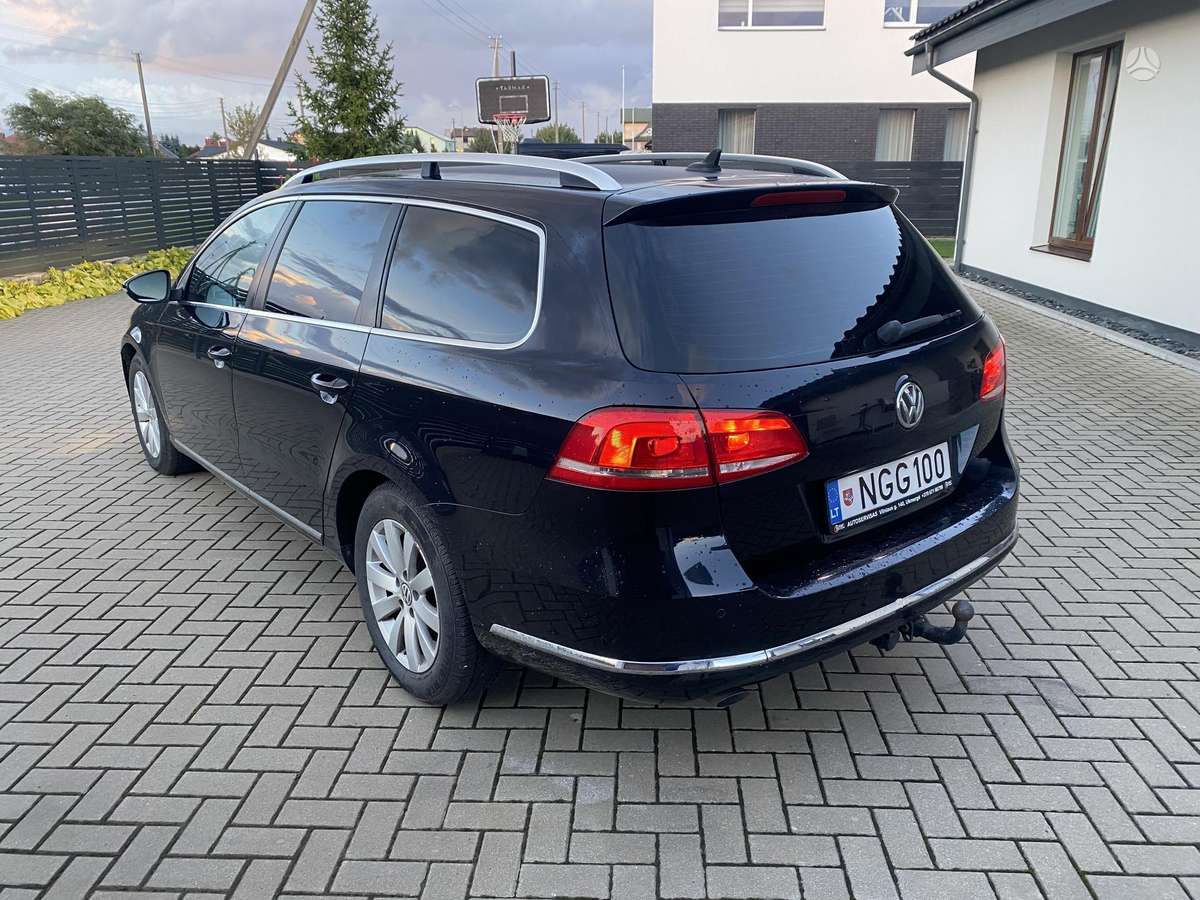 Volkswagen Passat 2012 — engine 1598 cm³, 105 HP (77kW)