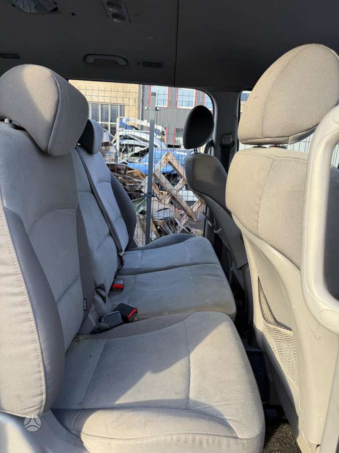 Hyundai H1 2009 — photo 10