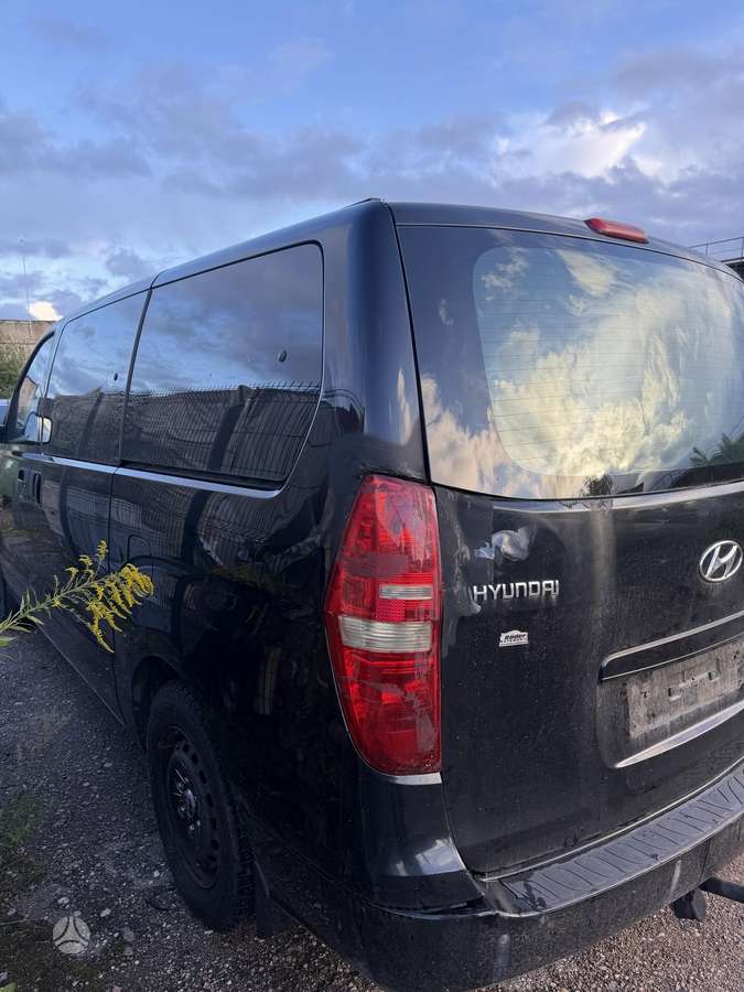 Hyundai H1 2009 — photo 7
