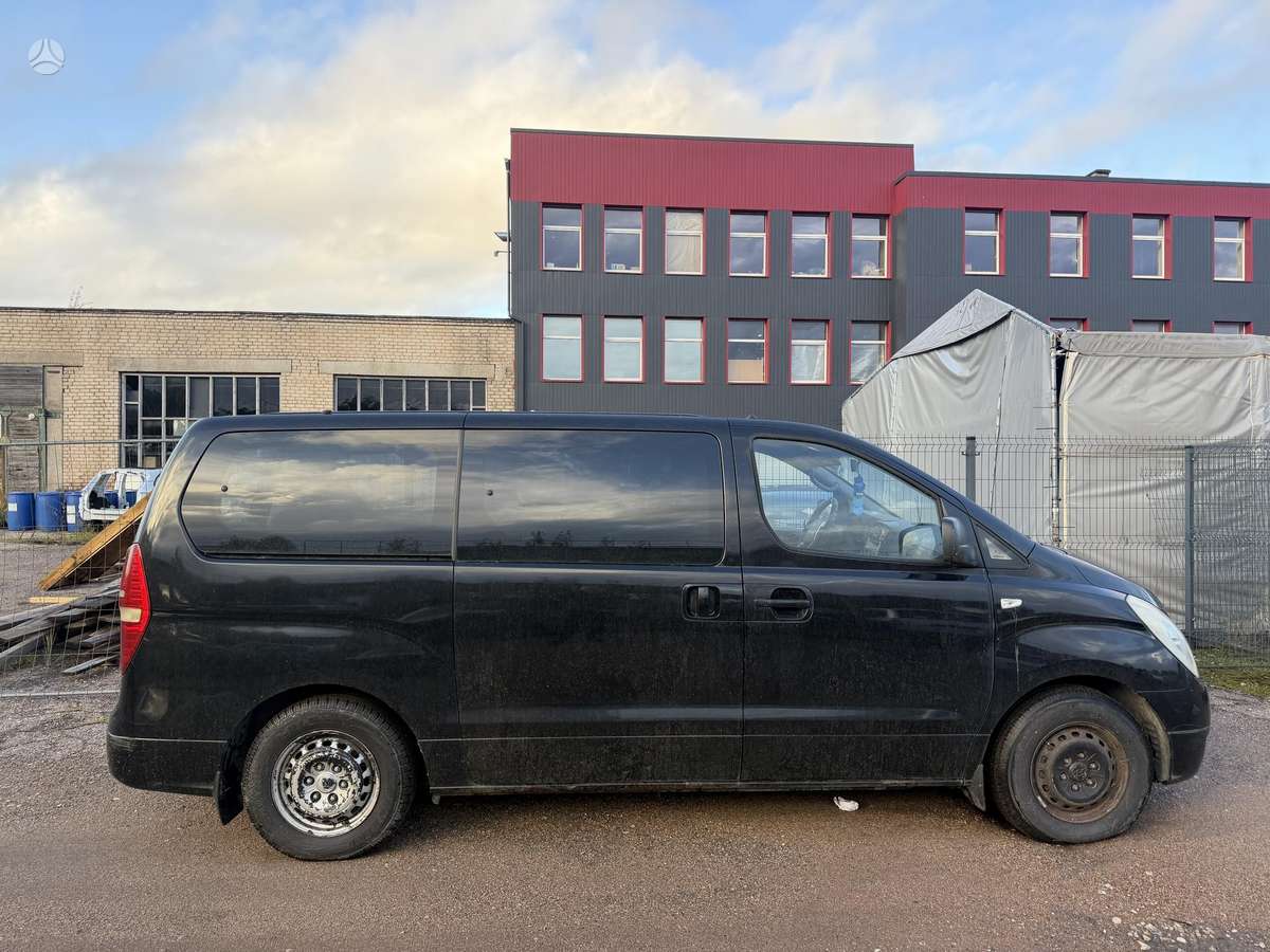 Hyundai H1 2009 — photo 8