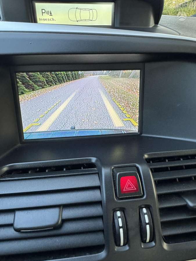 Volvo XC60 2010 — photo 29