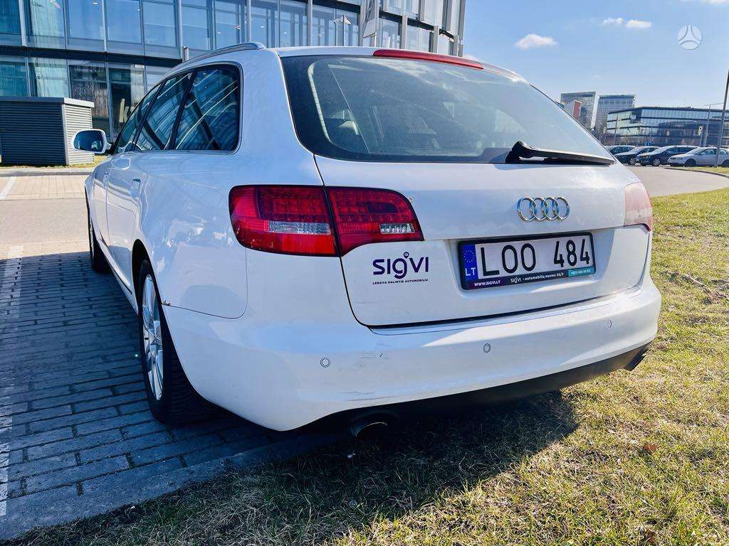 Audi A6 2010 — rear view