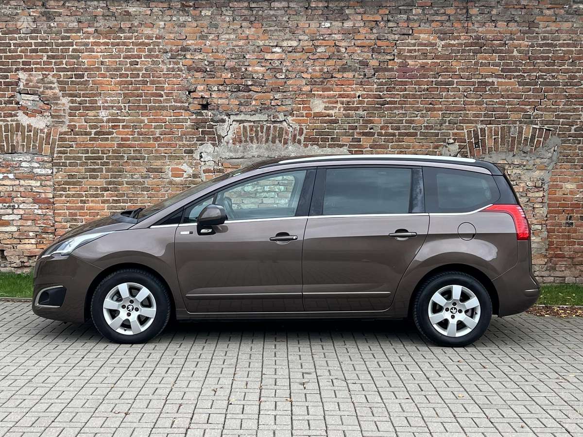 Peugeot 5008 2015 — photo 10