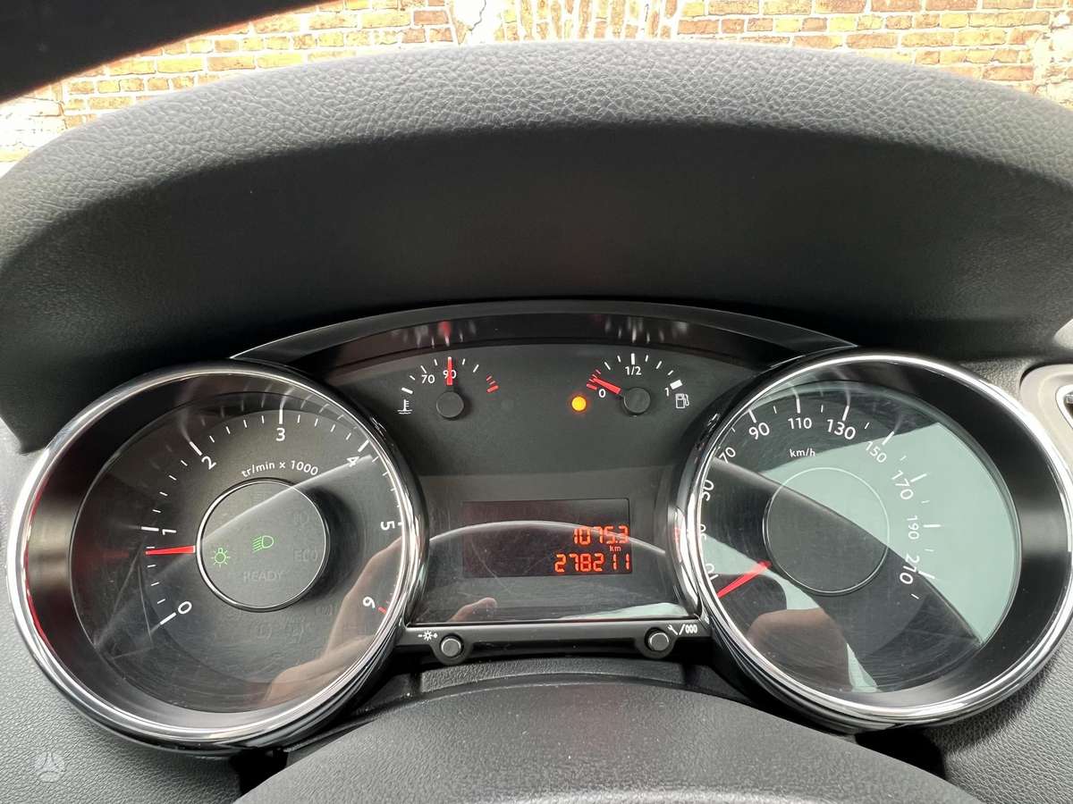 Peugeot 5008 2015 — photo 19