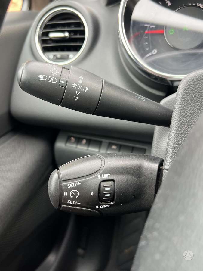 Peugeot 5008 2015 — photo 21