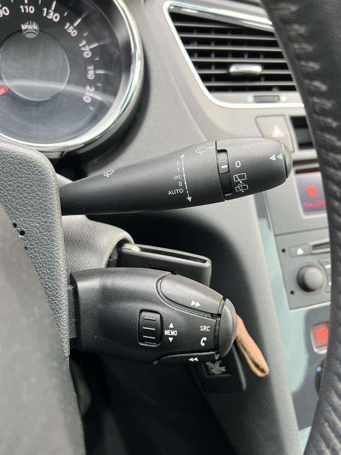 Peugeot 5008 2015 — photo 22