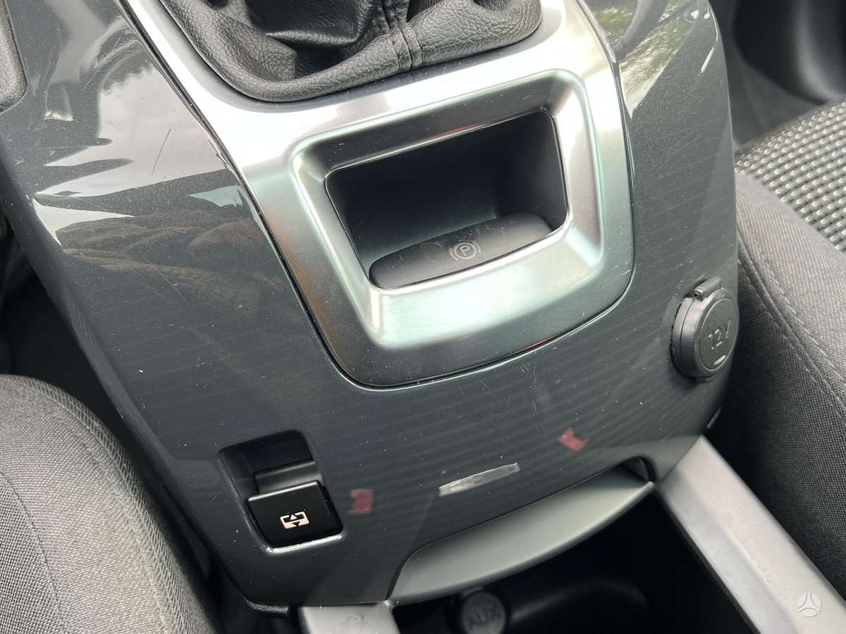 Peugeot 5008 2015 — photo 23