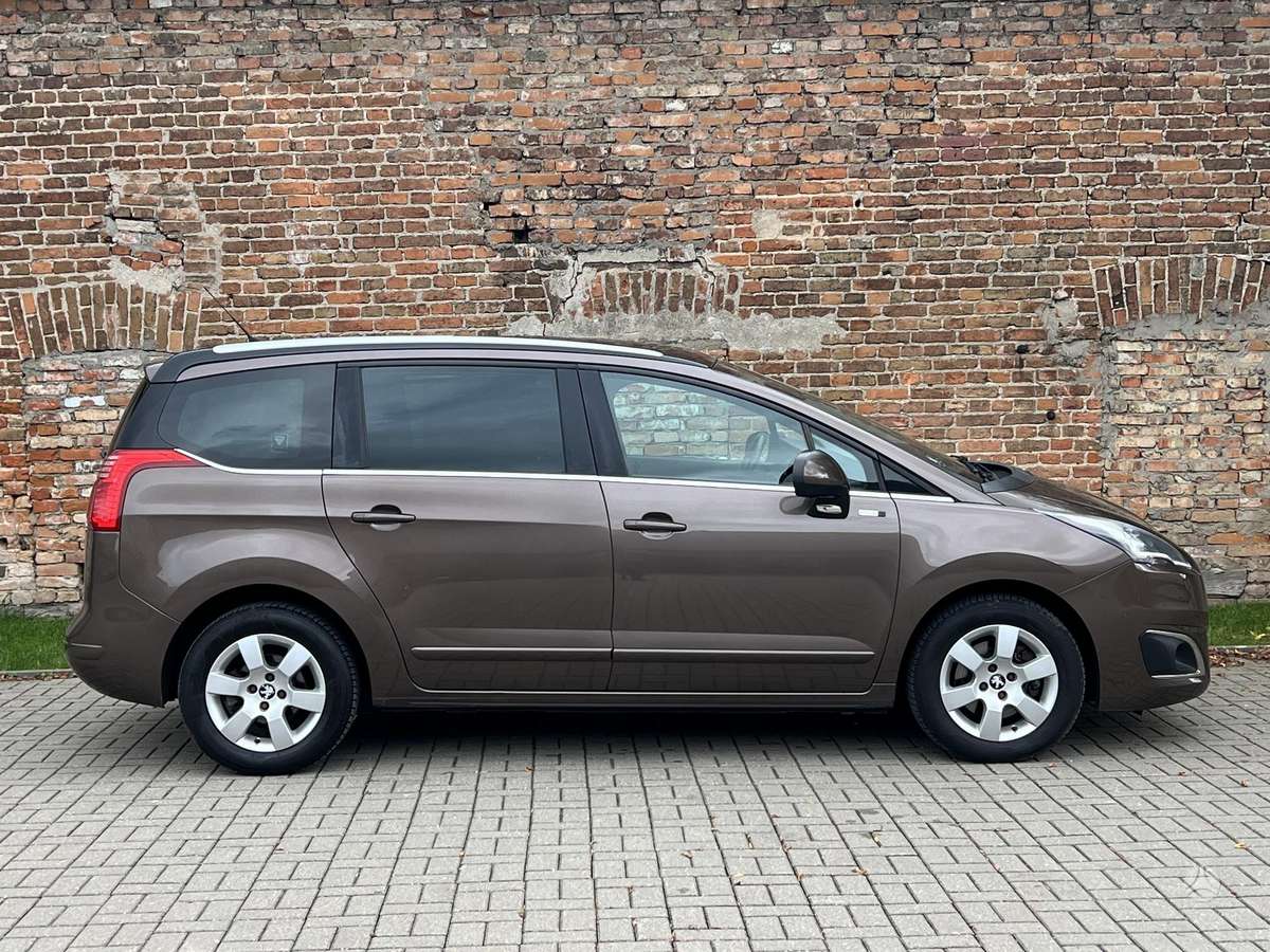 Peugeot 5008 2015 — photo 5