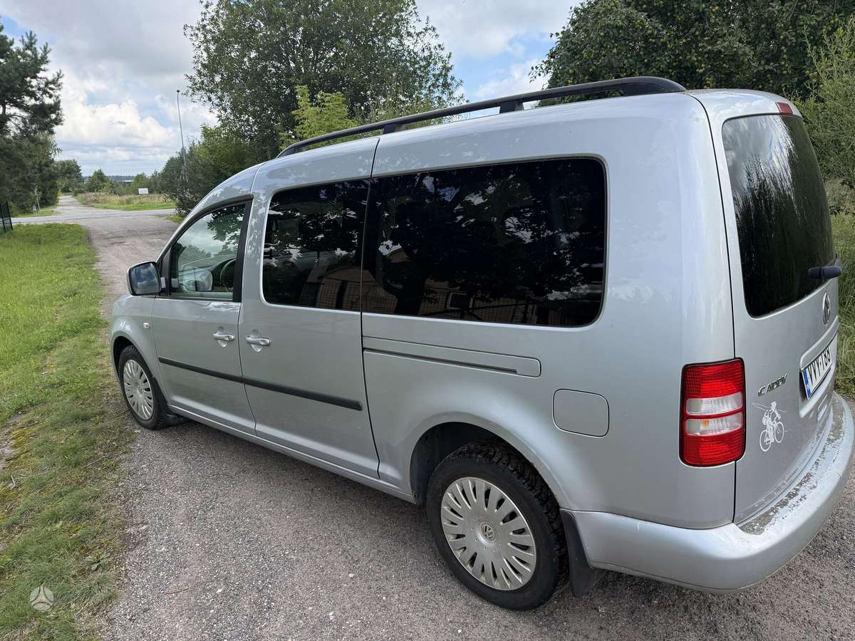 Volkswagen Caddy 2011 — interior