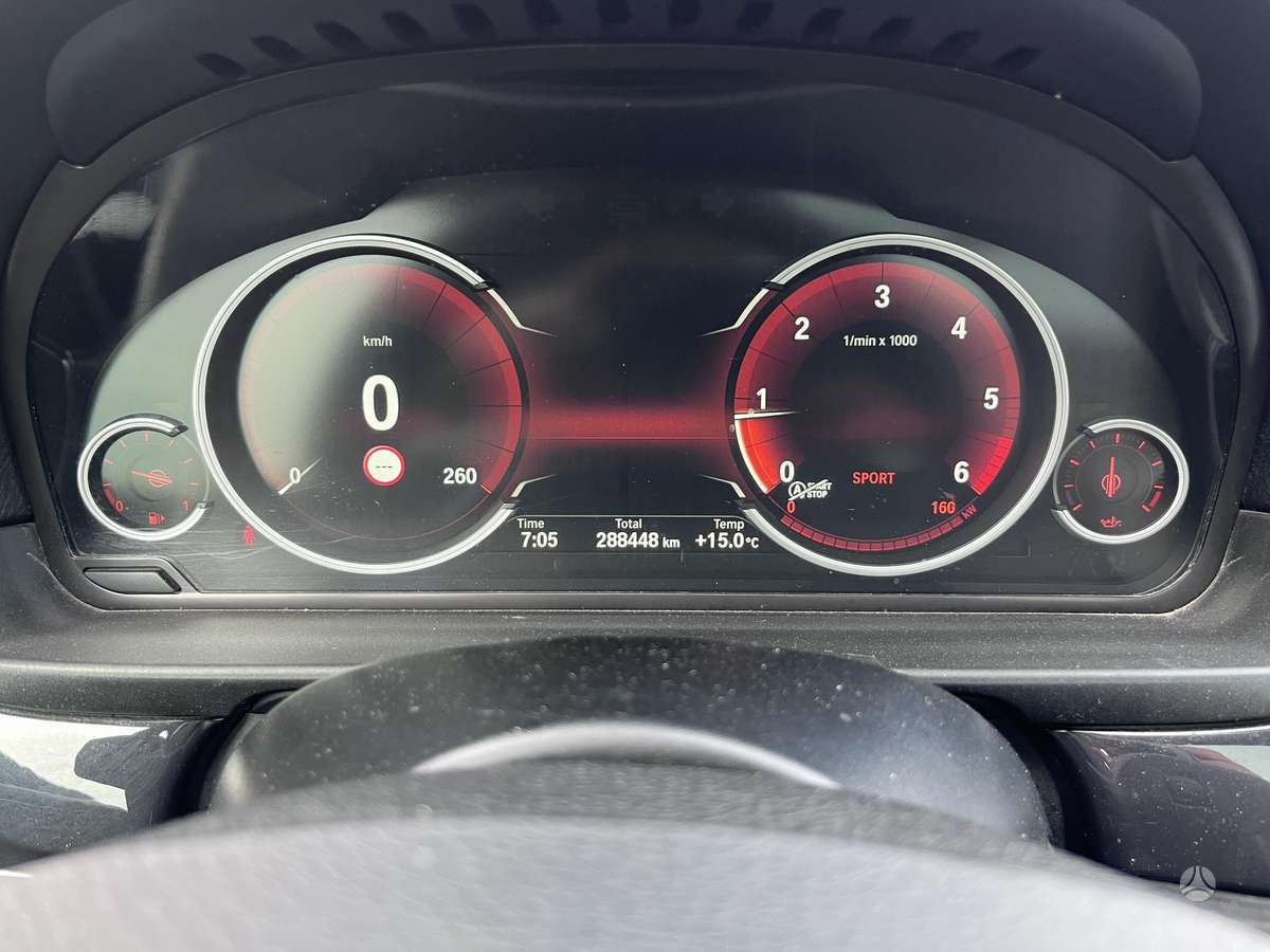 BMW 520 2014 — photo 11