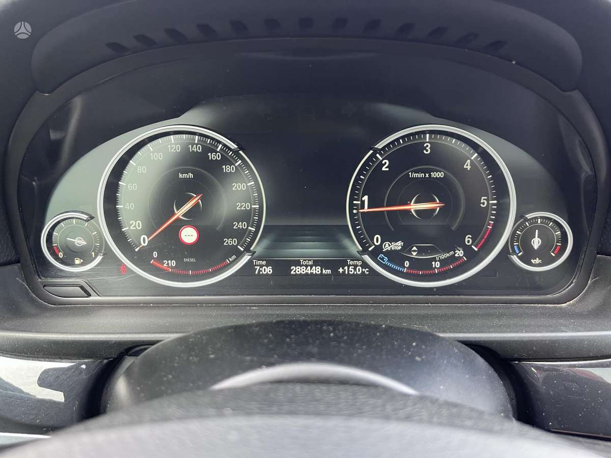 BMW 520 2014 — photo 12
