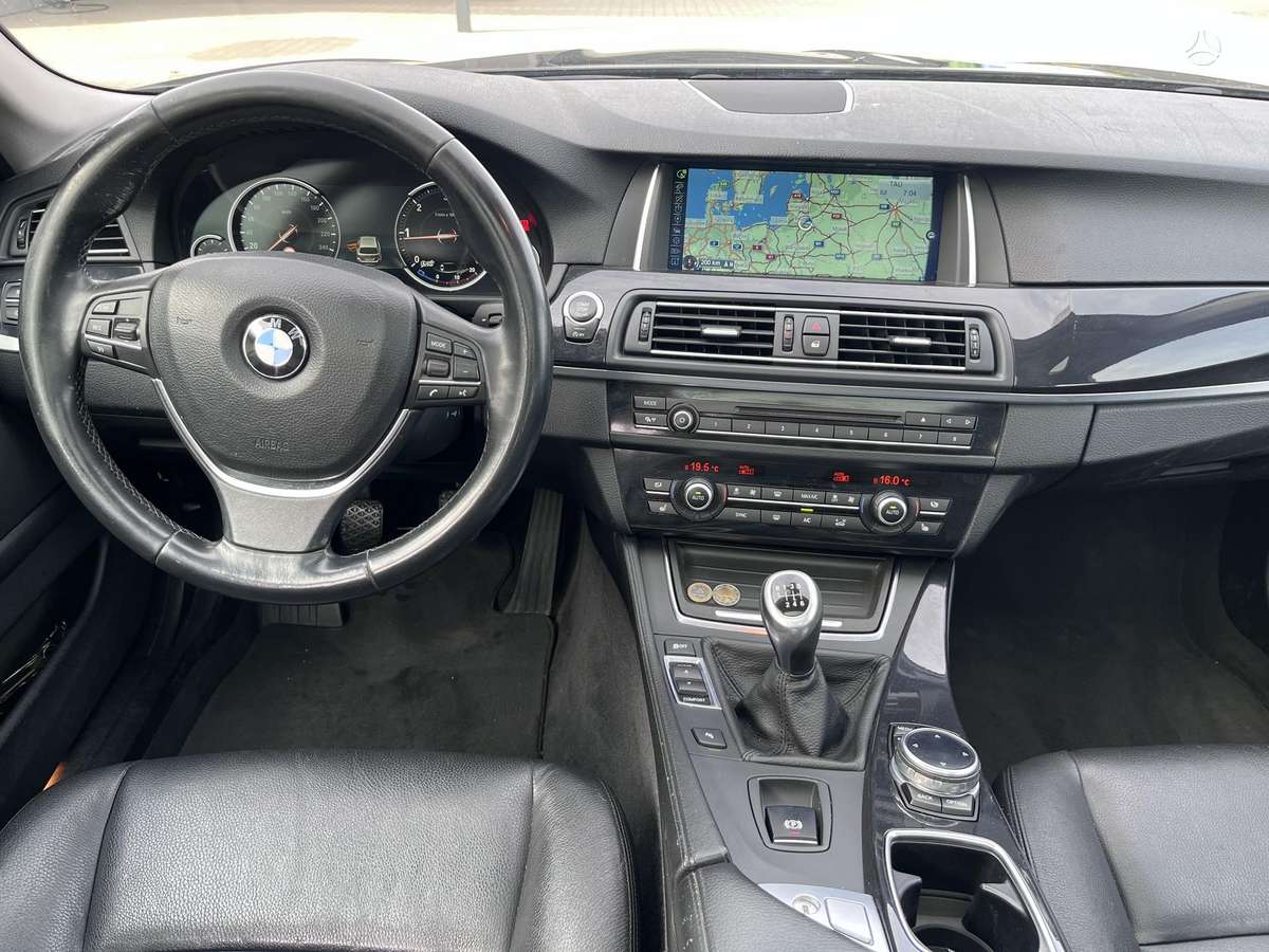 BMW 520 2014 — photo 14
